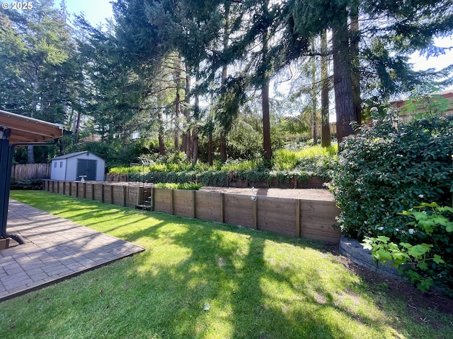 3851 Edgewood Dr, North Bend, OR 97459 - view of yard featuring a patio area