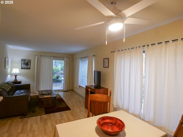 5142 SW Multnomah Blvd Unit A, Portland, OR 97219 - dining space with a ceiling fan and wood finished floors