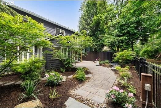 5364 Rosewood St, Lake Oswego, OR 97035 - view of yard