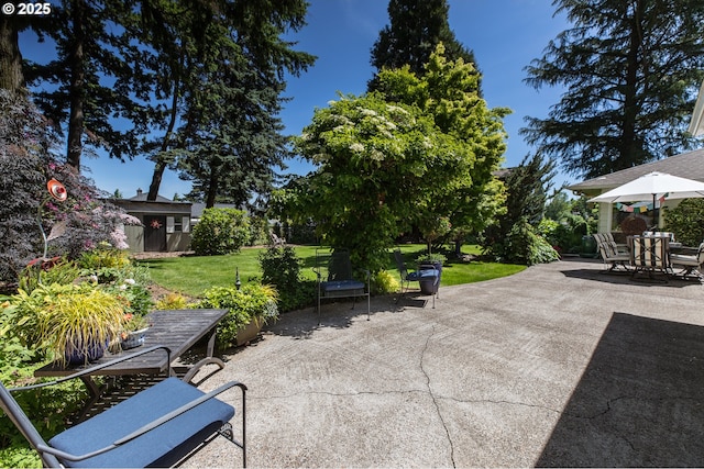 5339 SE Chase Rd, Gresham, OR 97080 - view of patio / terrace with outdoor dining area
