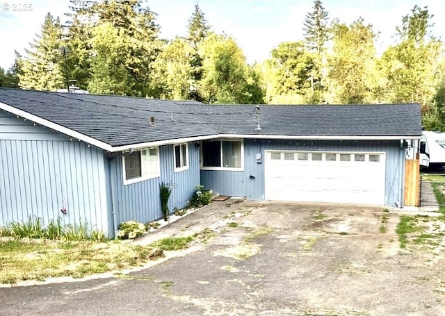 view of front of home featuring a garage