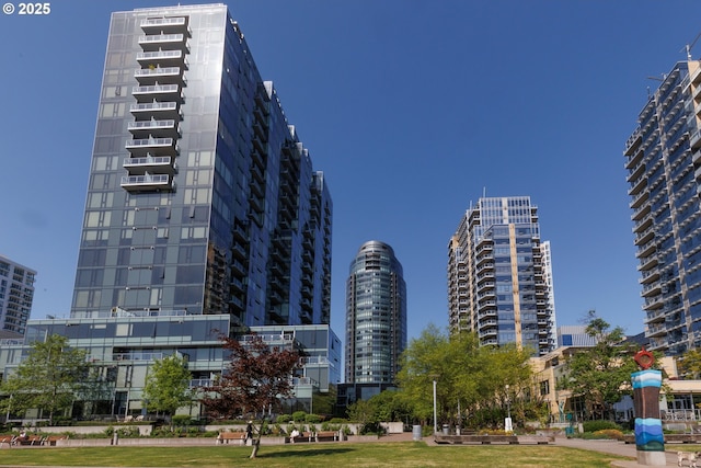 view of building exterior featuring a city view