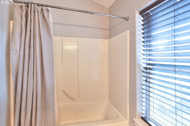 22860 SW Forest Creek Dr Unit 203, Sherwood, OR 97140 - full bathroom featuring shower / bath combo with shower curtain