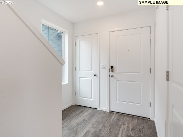 5416 NE 66th Pl, Vancouver, WA 98661 - foyer with wood finished floors and recessed lighting