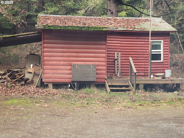 view of outbuilding