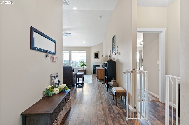 962 S 66th Pl, Springfield, OR 97478 - hall featuring dark wood finished floors and baseboards