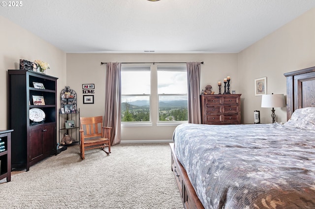 962 S 66th Pl, Springfield, OR 97478 - bedroom with light carpet
