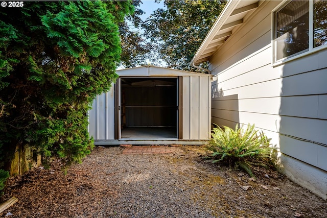 331 Limerick Ave, Eugene, OR 97404 - entrance to property