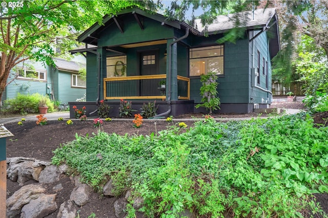 view of front of home featuring a porch