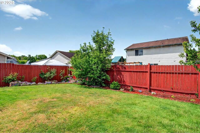 110 Wilshire Way, Kelso, WA 98626 - view of yard