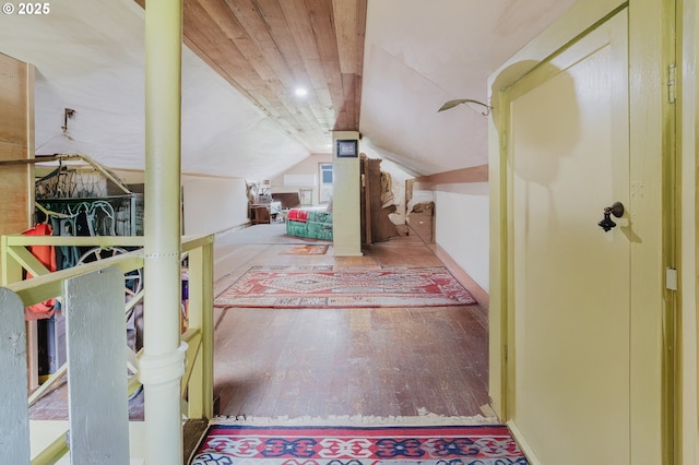 2112 Salem Ave, Albany, OR 97321 - additional living space featuring vaulted ceiling and hardwood / wood-style floors
