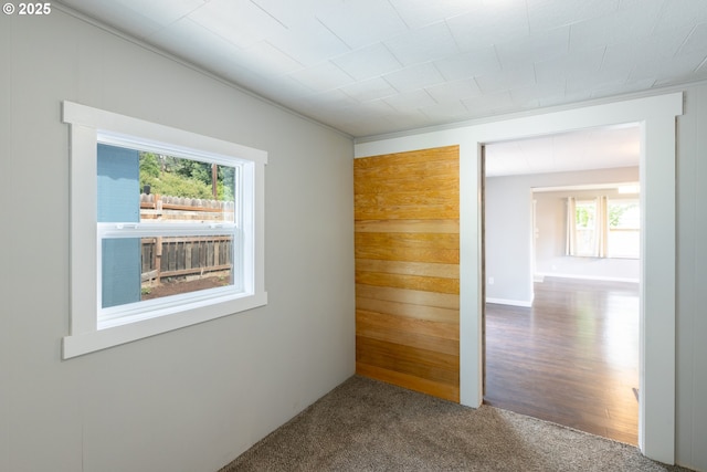 207 N Maple St, Bingen, WA 98605 - spare room featuring carpet flooring