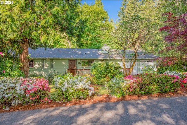 19065 Trillium Dr, West Linn, OR 97068 - ranch-style house with a chimney
