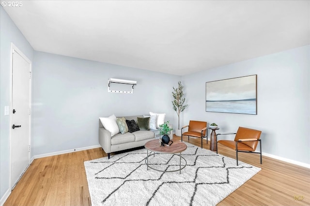 513 SE 103rd Ave, Vancouver, WA 98664 - living area featuring light wood-style floors and baseboards