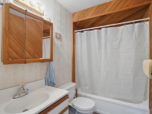 6103 SE 83rd Ave, Portland, OR 97266 - full bath featuring wallpapered walls, vanity, and shower / tub combo with curtain