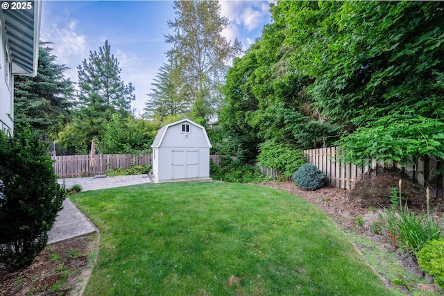 1412 SW Chastain Ave, Gresham, OR 97080 - fenced backyard with a shed
