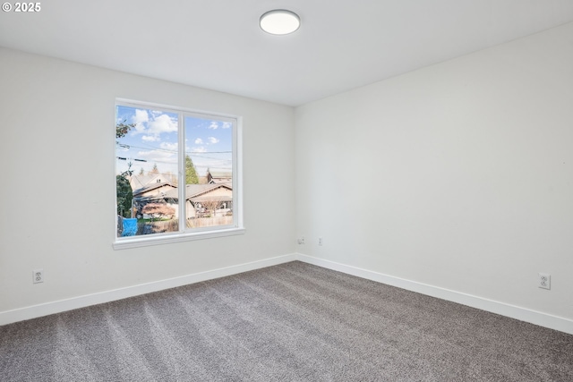 view of carpeted spare room