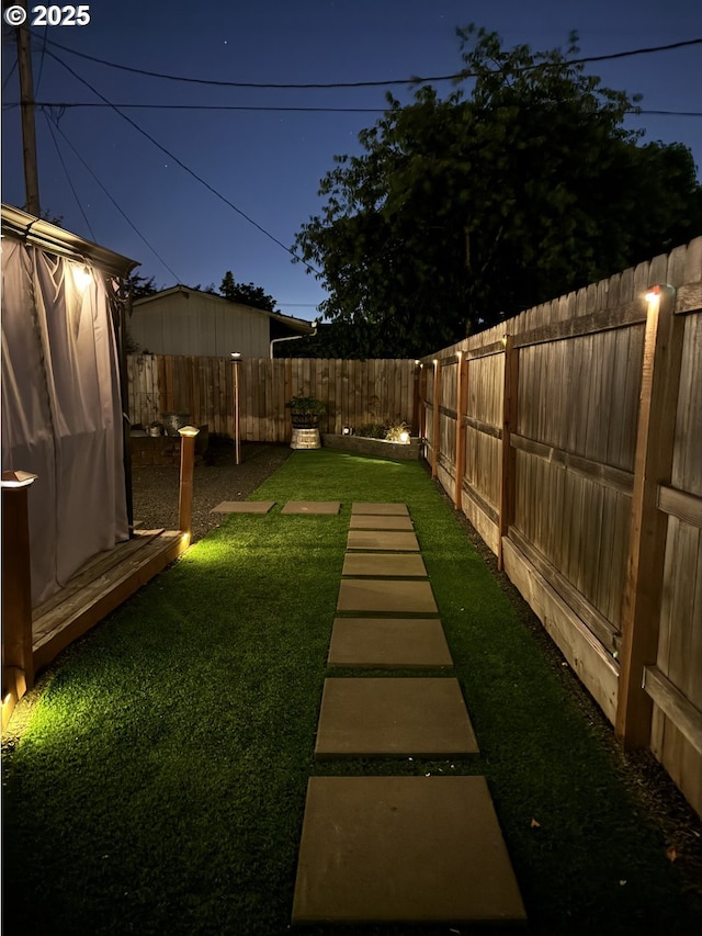 8413 NE Lewis Dr, Vancouver, WA 98662 - view of yard