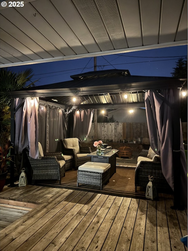 8413 NE Lewis Dr, Vancouver, WA 98662 - deck with an outdoor living space