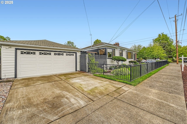 1805 NE Saratoga St, Portland, OR 97211 - ranch-style house featuring a detached garage