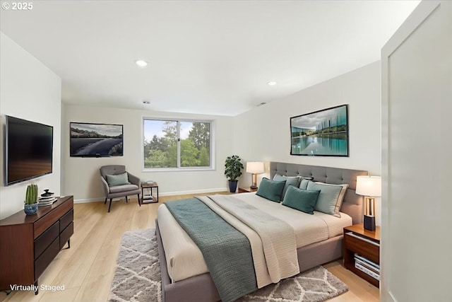 7338 N Chase Ave, Portland, OR 97217 - bedroom featuring light wood-style flooring and recessed lighting