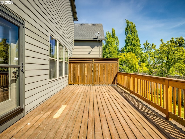 7760 SW Hyland Way, Beaverton, OR 97008 - view of wooden deck
