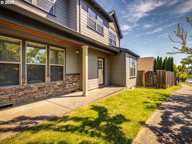 7760 SW Hyland Way, Beaverton, OR 97008 - view of side of property with stone siding