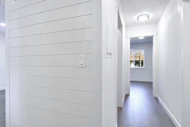 2718 SE 138th Ave Unit 64, Portland, OR 97236 - hall with dark wood-style flooring and baseboards