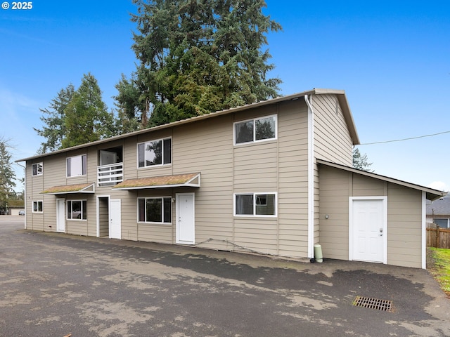 view of front of house