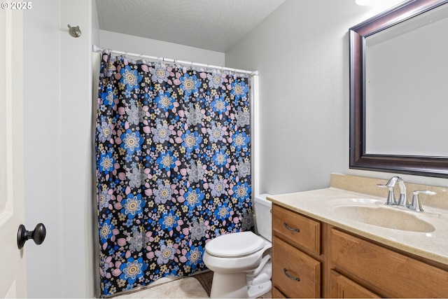 952 S 69th St, Springfield, OR 97478 - bathroom with vanity and curtained shower