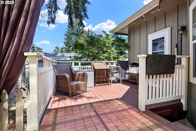 952 S 69th St, Springfield, OR 97478 - view of deck
