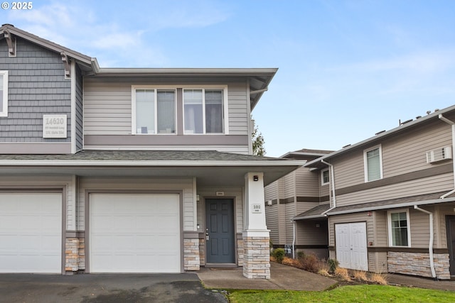 view of front facade featuring a garage