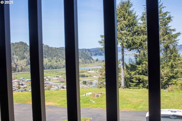 625 Crestview Dr, Reedsport, OR 97467 - detailed view of a nearby body of water