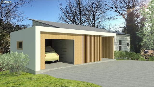 view of detached garage