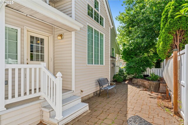 465 Covey Ln, Eugene, OR 97401 - fenced backyard with a patio