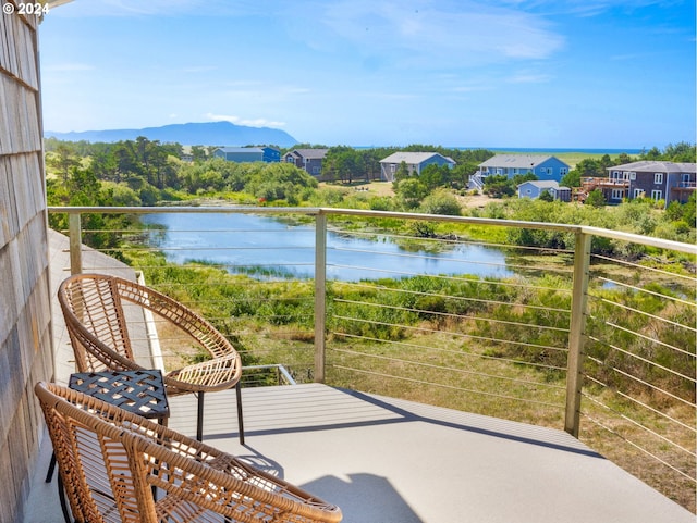 89610 Sea Breeze Dr, Warrenton, OR 97146 - balcony featuring a water view