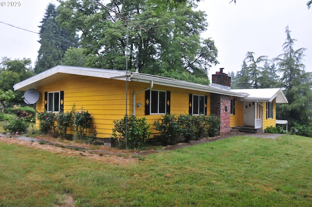 61021 Landreth Ln, Saint Helens, OR 97051 - view of front of property with a chimney and a front yard