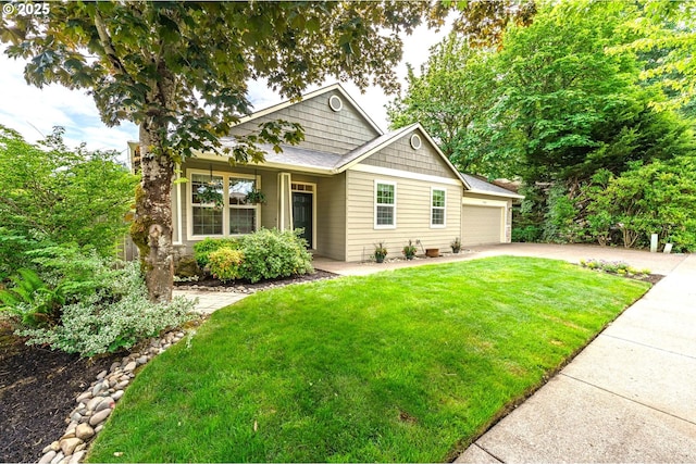 1216 SE 47th St, Hillsboro, OR 97123 - view of front facade with a front lawn and driveway