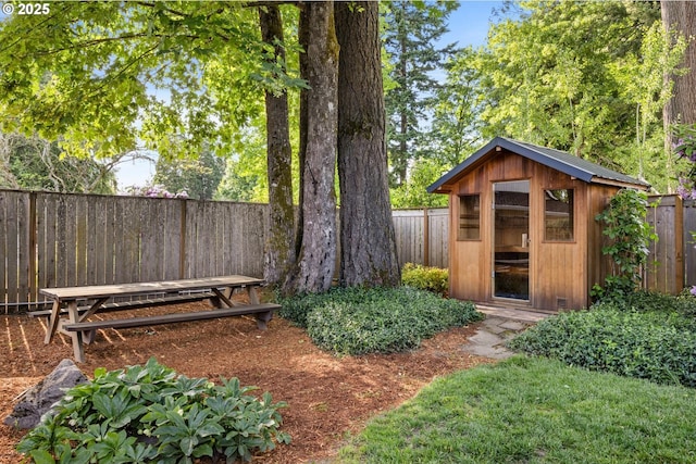 8967 SW Leslie St, Portland, OR 97223 - view of fenced backyard