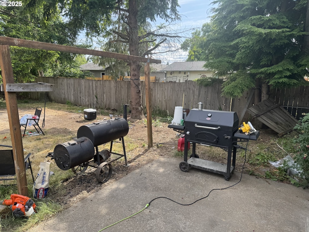 5111 D St, Springfield, OR 97478 - fenced backyard featuring grilling area