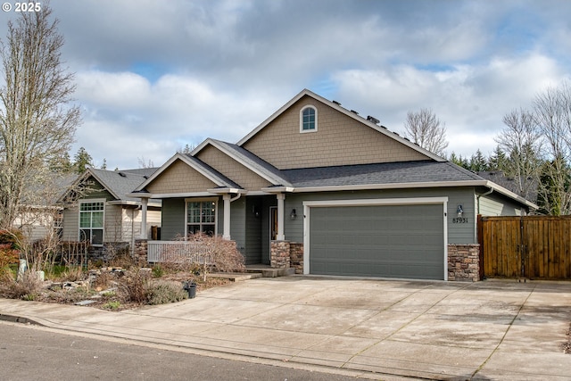 craftsman house featuring a garage