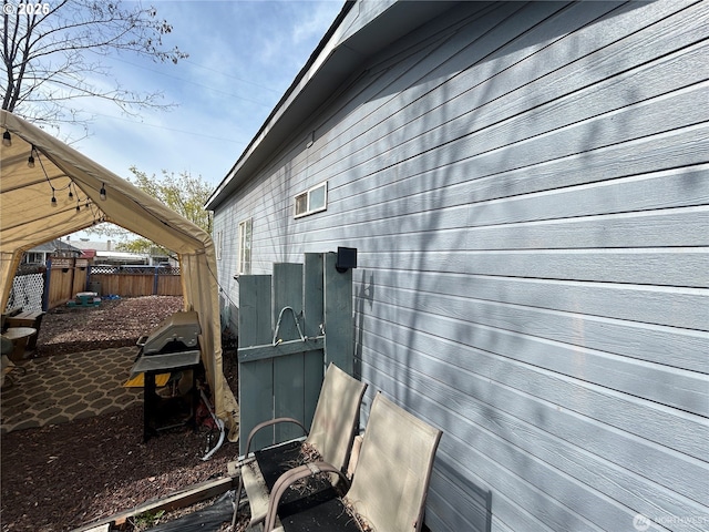 808 N 9th Ave, Walla Walla, WA 99362 - view of home's exterior with fence