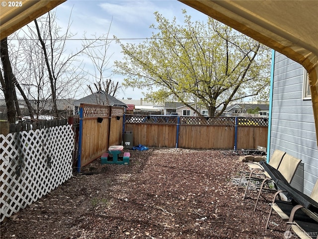 808 N 9th Ave, Walla Walla, WA 99362 - view of yard featuring a fenced backyard