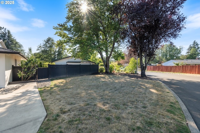 65 SW Frenwood Way, Beaverton, OR 97005 - view of yard