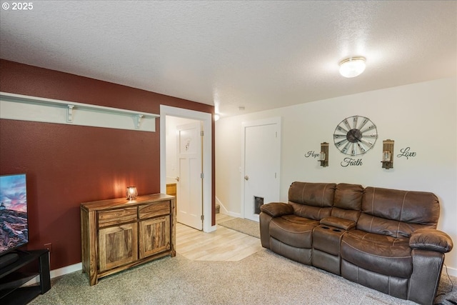 808 SE Beaver Creek Ln, Troutdale, OR 97060 - living room with light carpet and baseboards