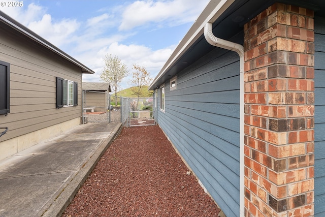 292 Jamie Loop, Roseburg, OR 97471 - view of side of property featuring a gate