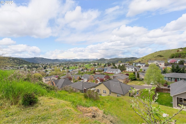 292 Jamie Loop, Roseburg, OR 97471 - view of mountain background with nearby suburban area