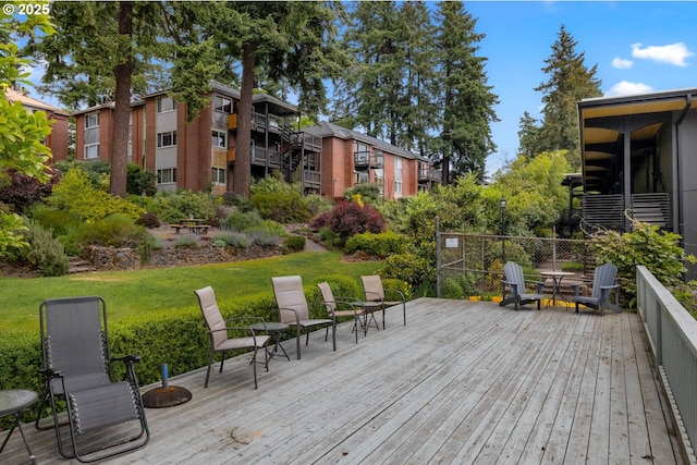 154 Ridgeway Rd, Lake Oswego, OR 97034 - wooden deck with a yard