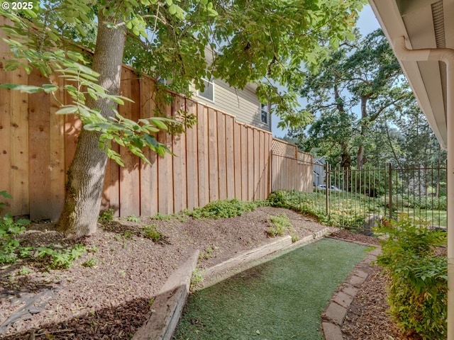 2703 Moon Mountain Dr, Eugene, OR 97403 - view of yard