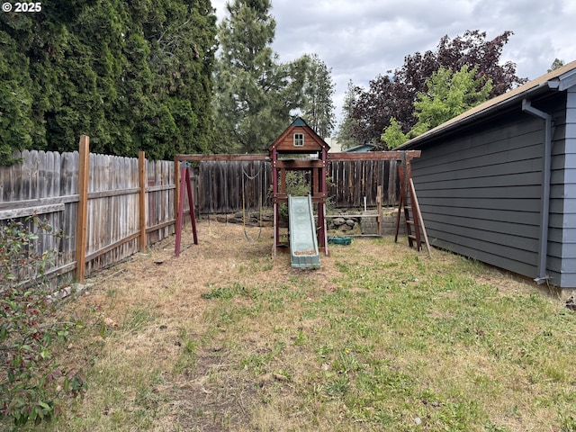 807 Glover St, Goldendale, WA 98620 - view of yard featuring a playground